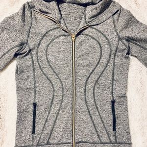 🍋 RARE Lululemon Jacket Grey & Gold 🍋